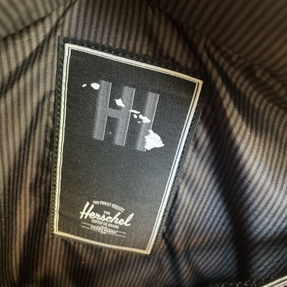Herschel Tropical Print Fanny Pack - Picture 12 of 14
